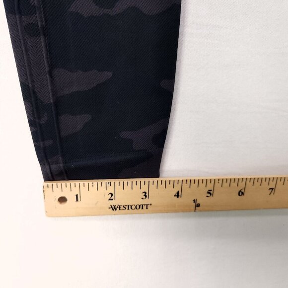 Spanx Legging Black Camo Womens Small Look At Me Seamless Slimming Tummy Control - Picture 9 of 12